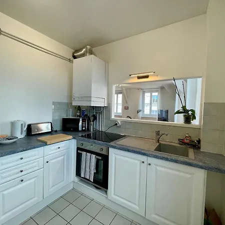 Paisible Hyper Centre ヴィシー