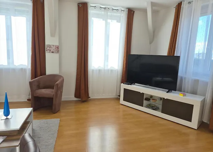 Paisible Hyper Centre * Vichy